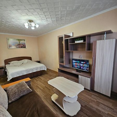 Lux Apartment On Potanina 19 Ustʼ-Kamenogorsk Exterior foto